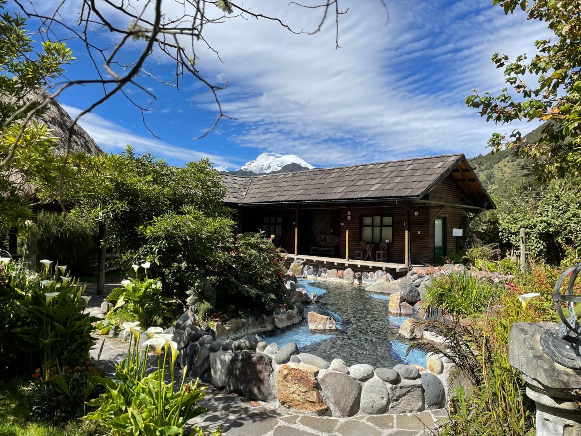 Termas De Папаякта Экстерьер фото Oshino Hot Springs