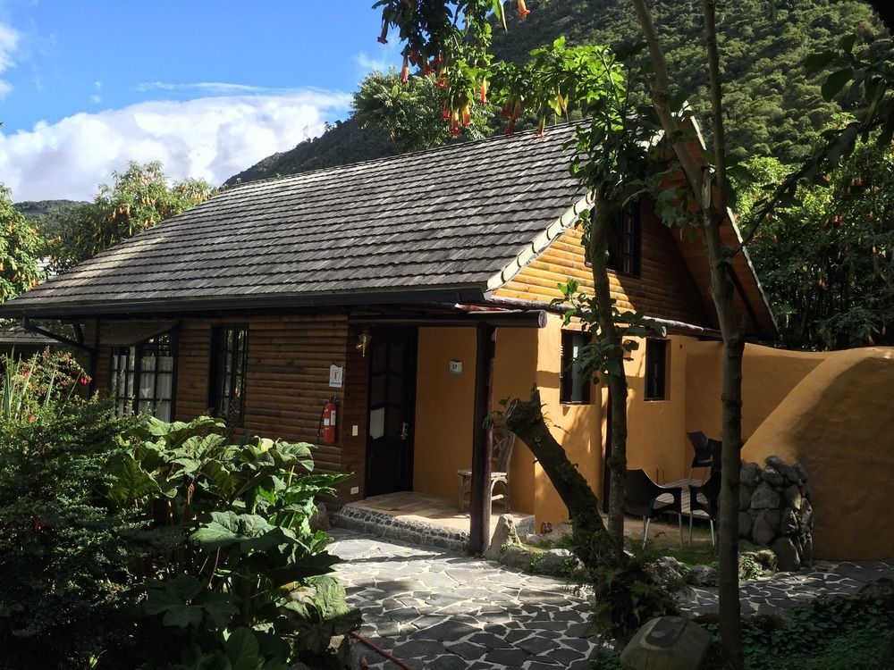 Termas De Папаякта Экстерьер фото The house of the writer in the village of Viduše