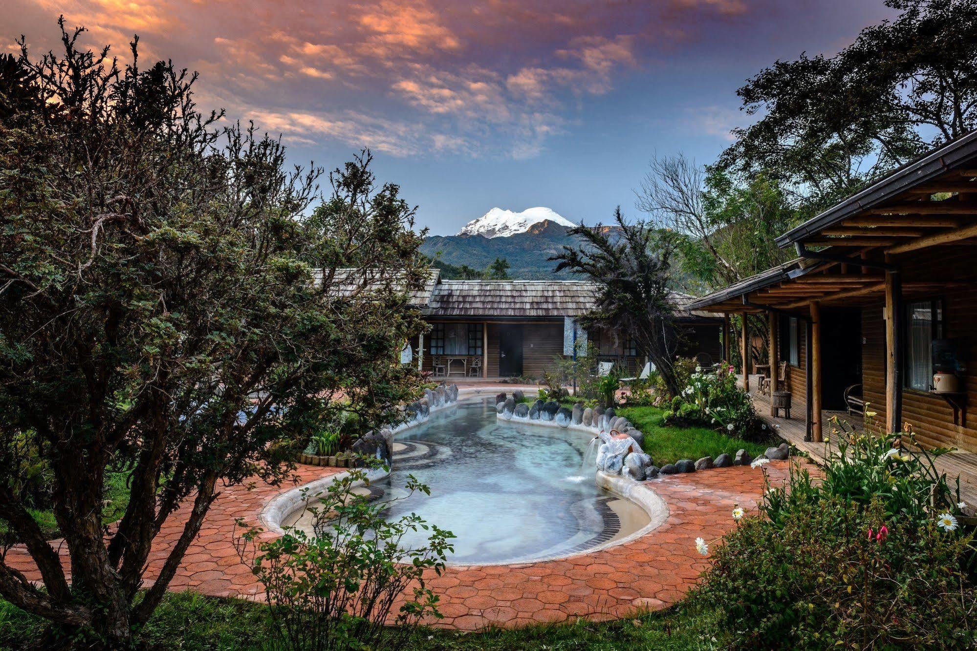 Termas De Папаякта Экстерьер фото Termas de Baños
